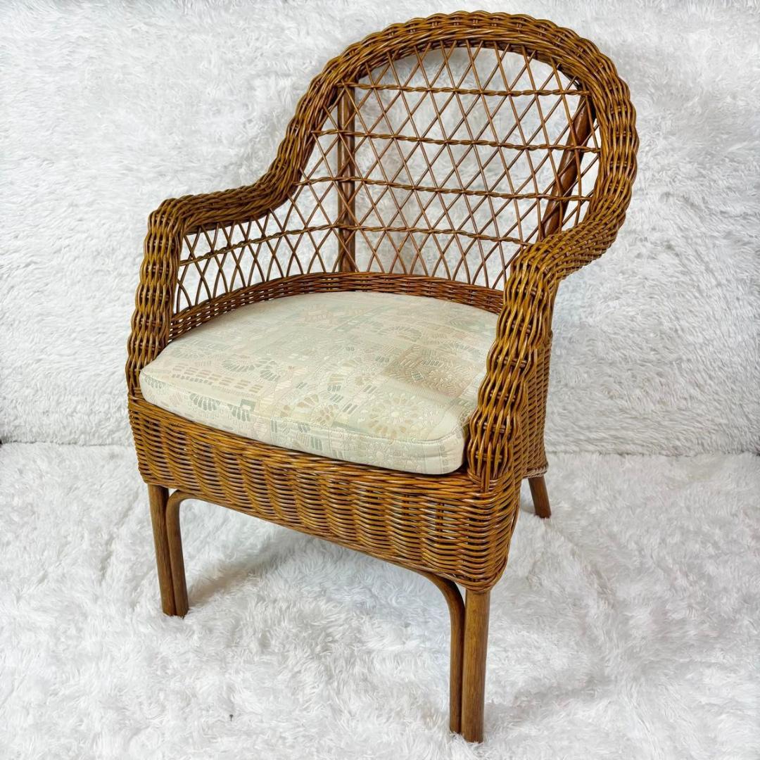『美品』カサブランカ　ラタン　籐　アーム付き　クッション付き　チェア