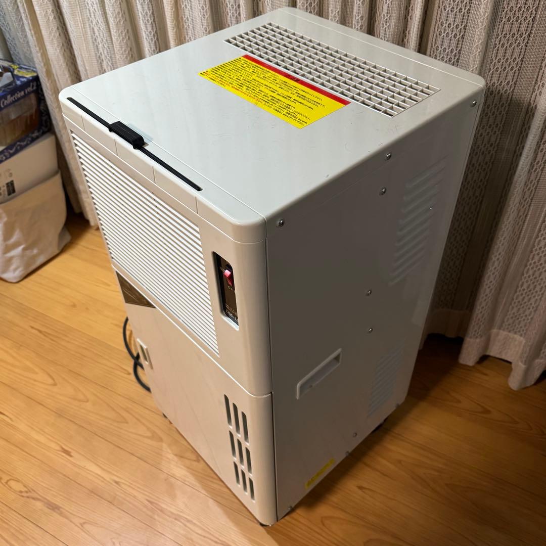 業務用除湿機 ナカトミ 2021年製 送料込み