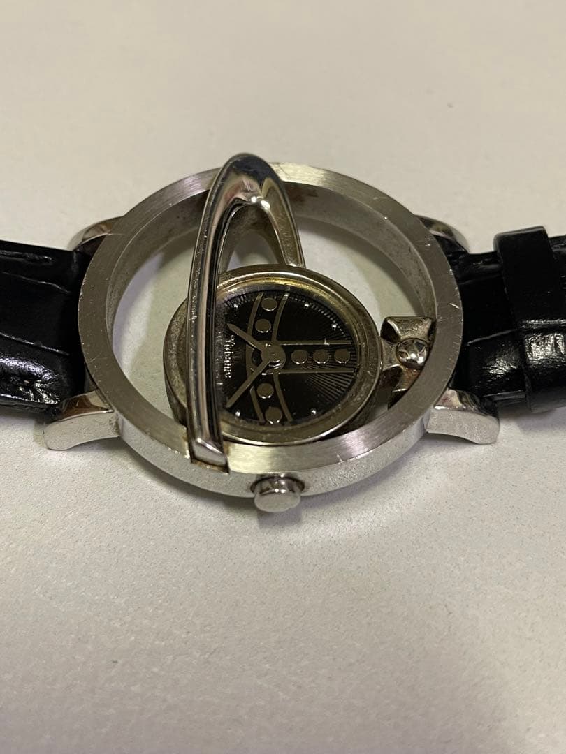 Vivienne Westwood ヴィヴィアン 腕時計 サークルオーブ