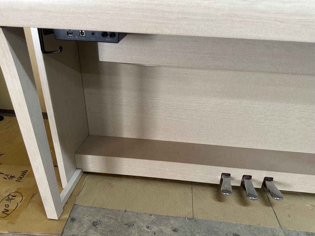 YAMAHA CLP-675WA ヤマハ 電子ピアノ 2017年製 ※直配限定