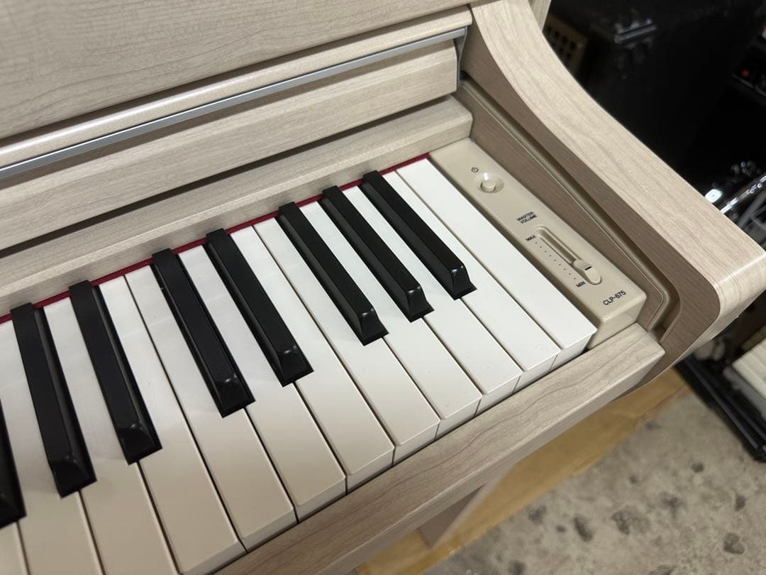 YAMAHA CLP-675WA ヤマハ 電子ピアノ 2017年製 ※直配限定