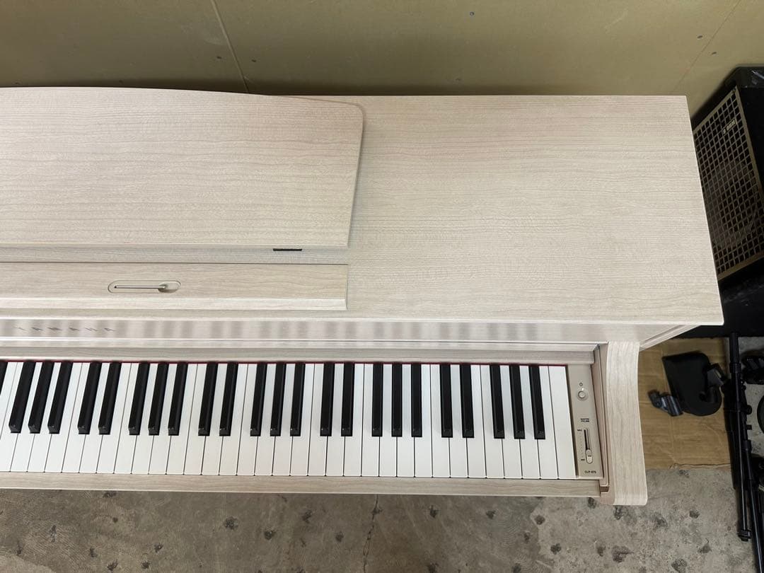 YAMAHA CLP-675WA ヤマハ 電子ピアノ 2017年製 ※直配限定
