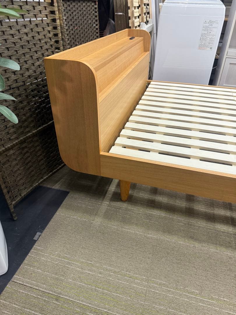 オッスラです！【超美品】Märikka マリッカ　すのこベッド　セミダブル