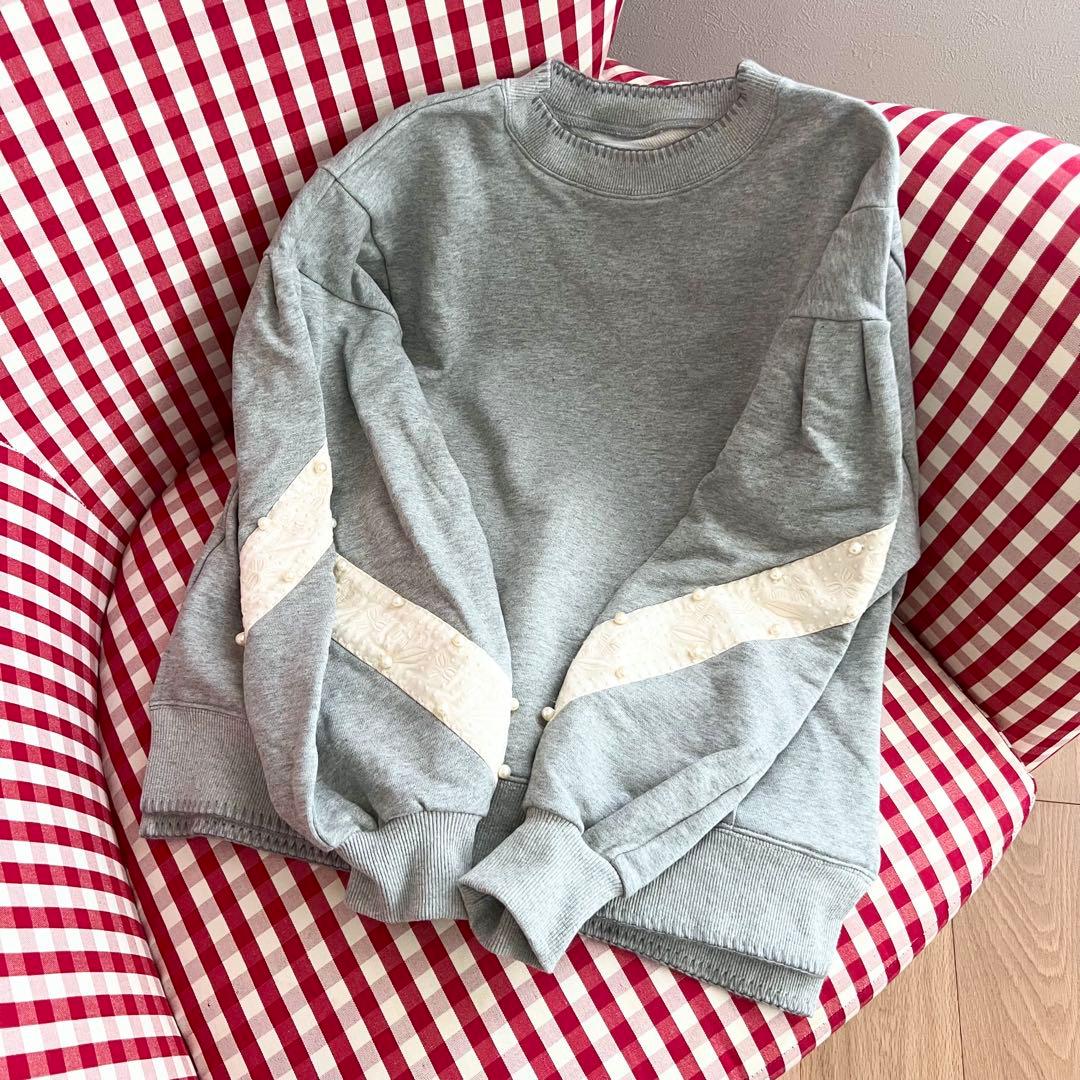 試着のみ MUVEIL ミュベール スズラン刺繍裏毛プルオーバー 38