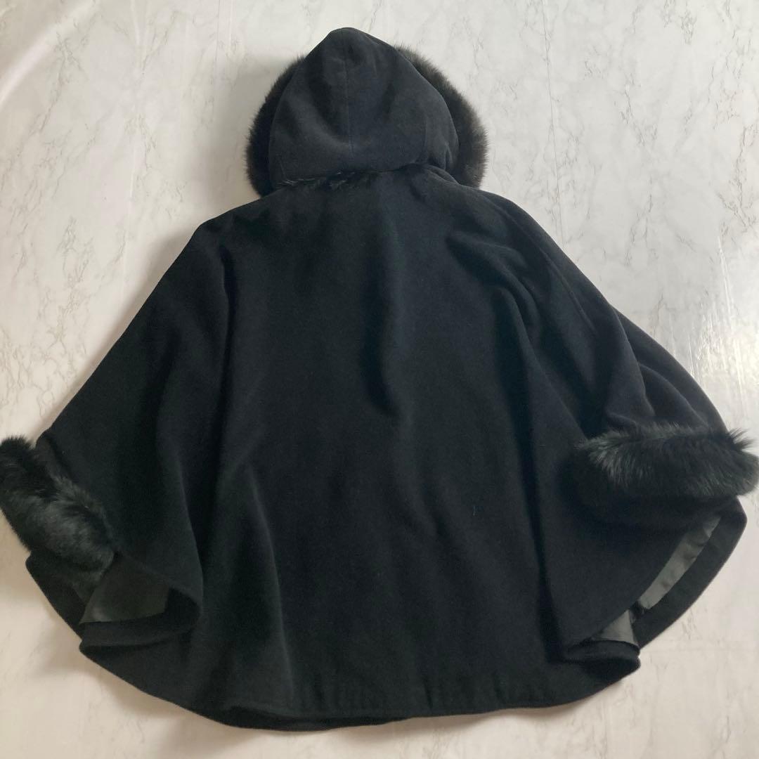 美品　フォックスファー アンゴラ混　ファー付フードポンチョ　サイズフリー　黒
