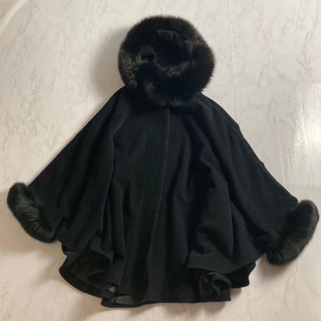 美品　フォックスファー アンゴラ混　ファー付フードポンチョ　サイズフリー　黒