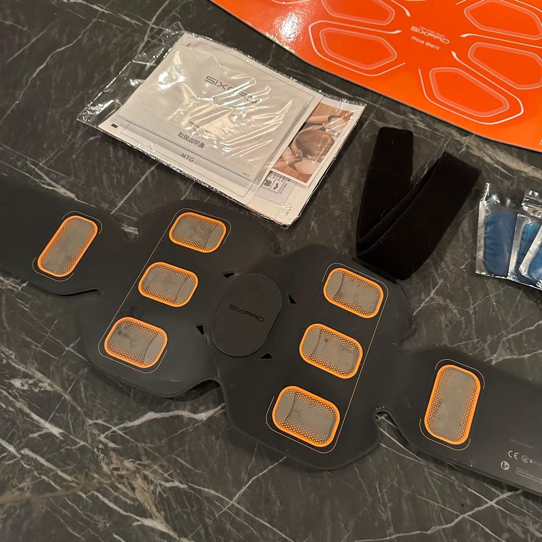 【sixpad】シックスパッド　腹筋　アブズベルト