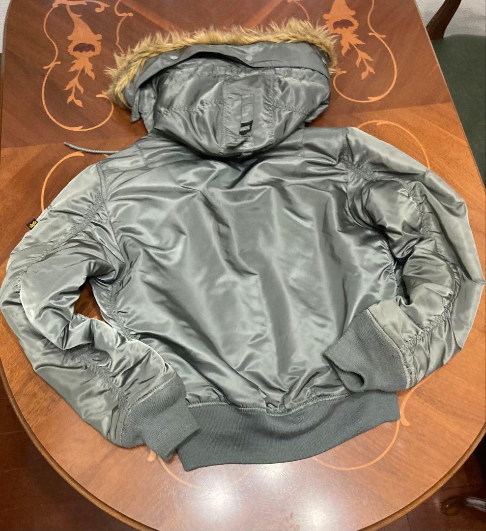 ALPHA MA-1 フライトジャケット N2B レアなデザイン