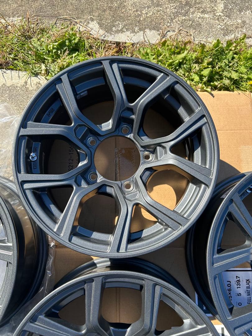 ジムニーシエラ　社外ホイール15インチ　引き取り限定　15×6J ガンメタ