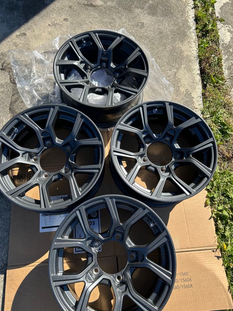 ジムニーシエラ　社外ホイール15インチ　引き取り限定　15×6J ガンメタ