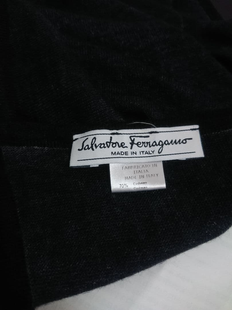 フェラガモ　Ferragamo　ストール　　カシミヤ 　トップモデル　グラデ