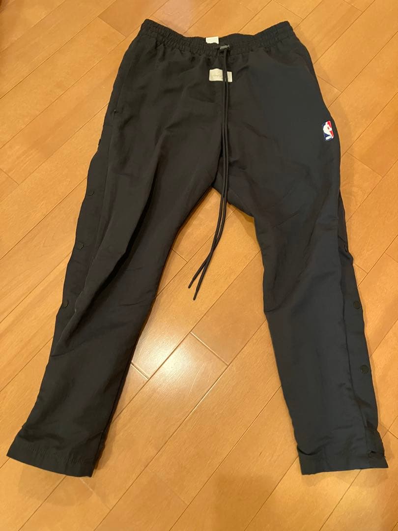 ナイキ　フィアオブゴッド　コラボ　ウォームアップパンツ　黒M