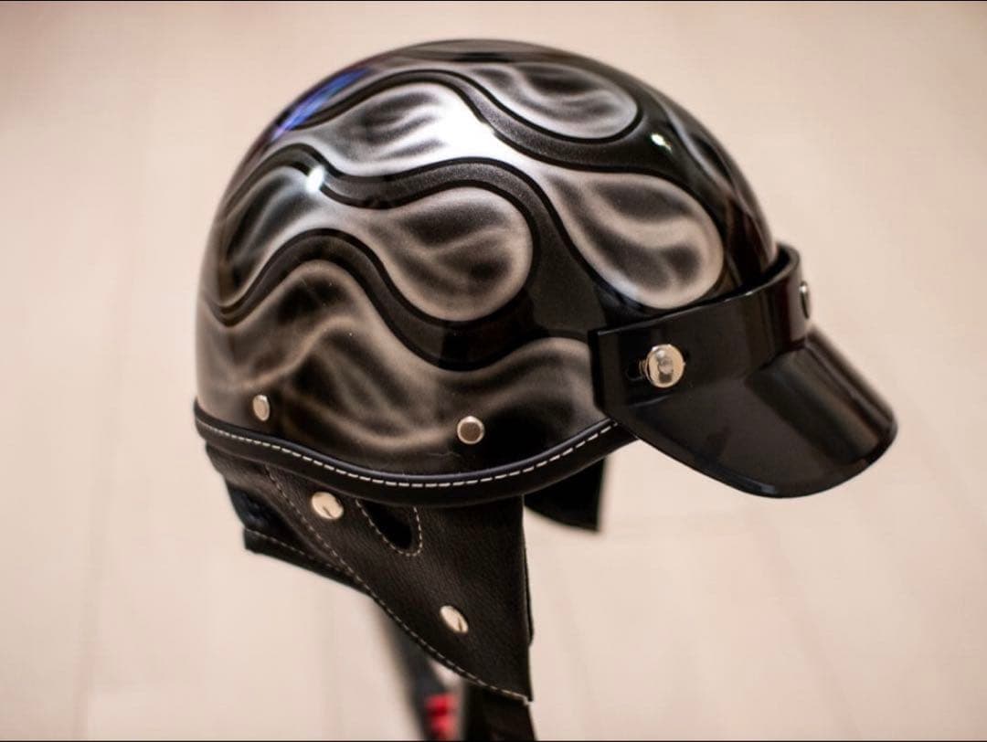 ショーティー　ポリヘル　ポリス　ヘルメット 黒、シルバーフレア