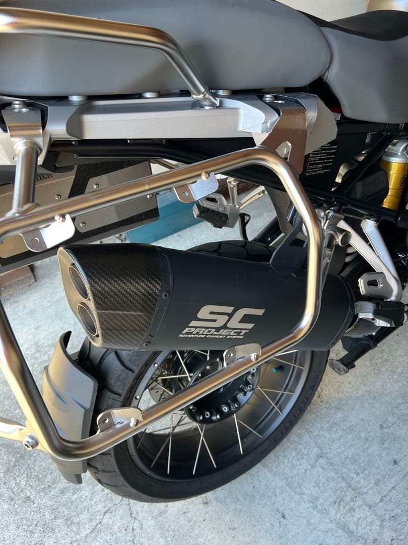 R1250GSアドベンチャー用マフラー