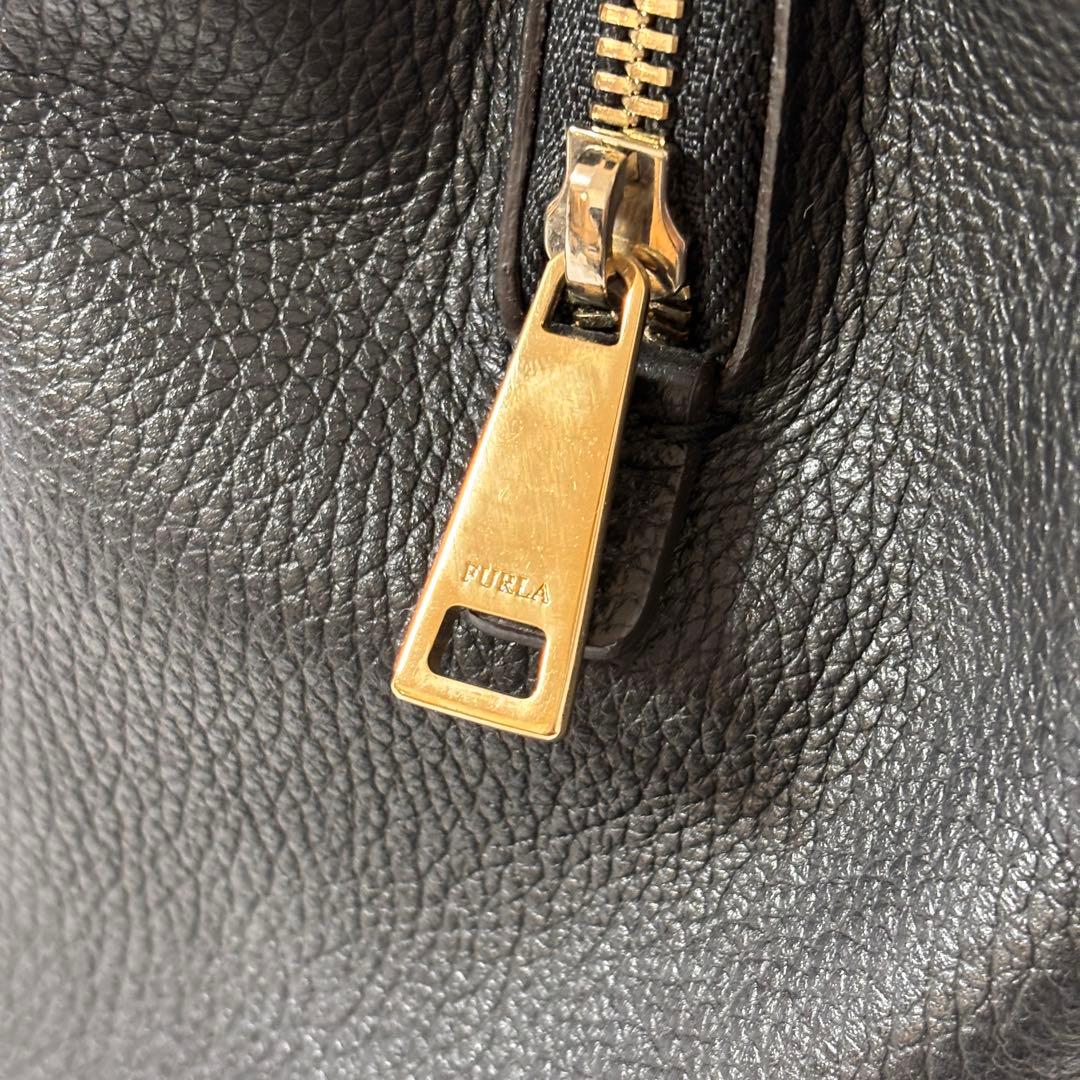 【美品】フルラ アルバ ビジネス トートバッグ レザー ブラック A4 PC可能