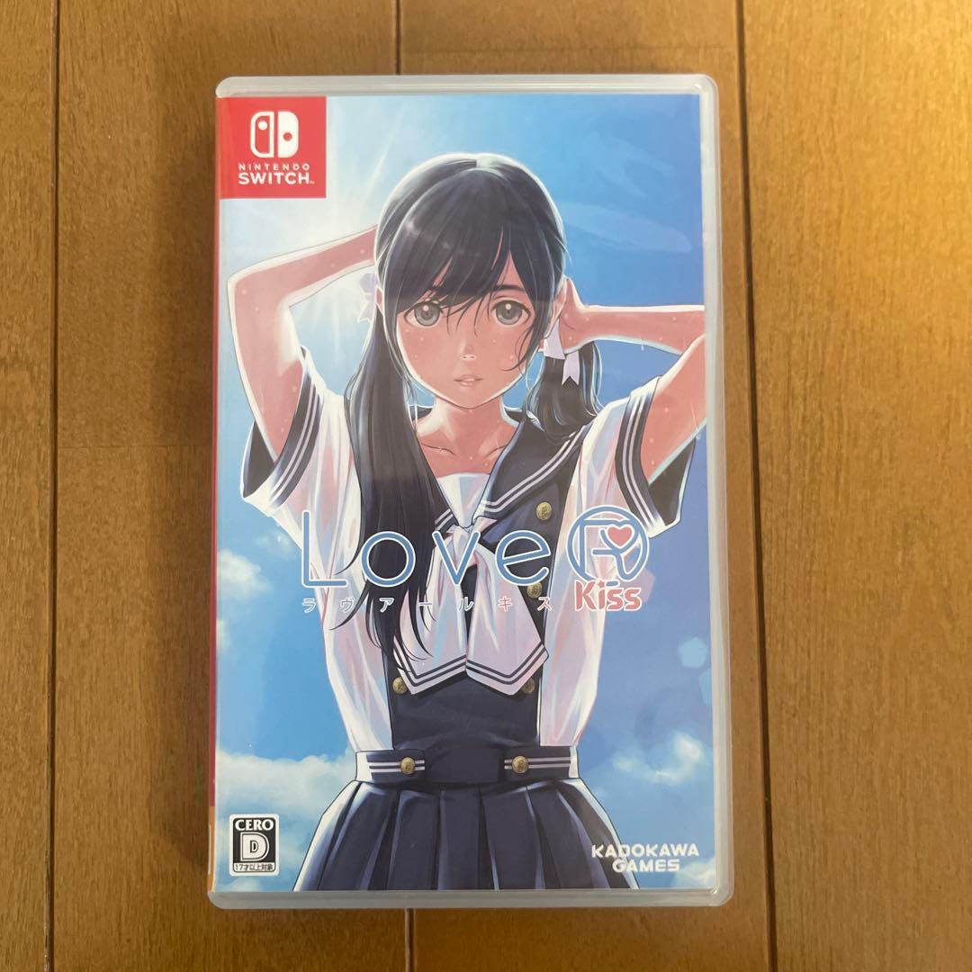 LOVER KISS ラヴアールキス