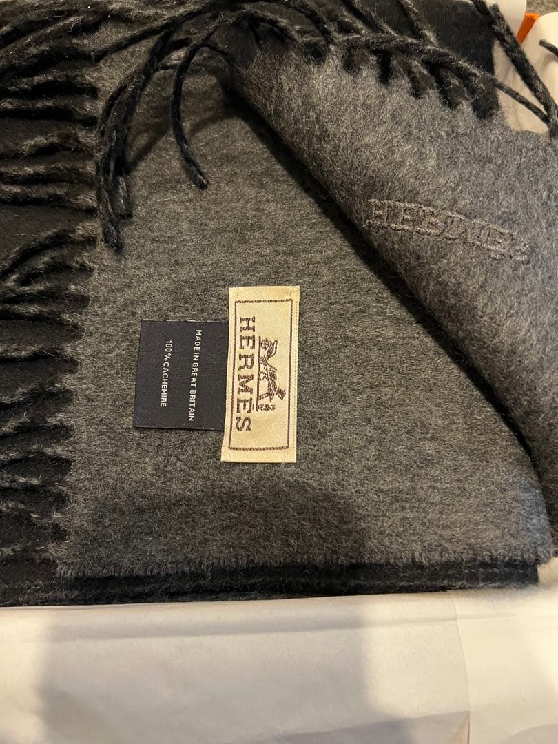 新品未使用　エルメス　カシミヤマフラー 《レクトヴェルソ》