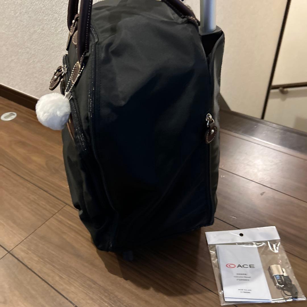 美品　カナナプロジェクト　キャリーケース　キャリーバック　黒　4輪　鍵