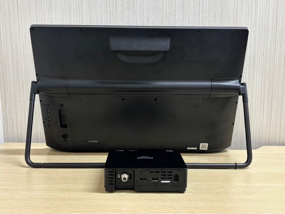 ⭐︎Panasonic UN-19FB8 2018年 19型 ポータブルテレビ