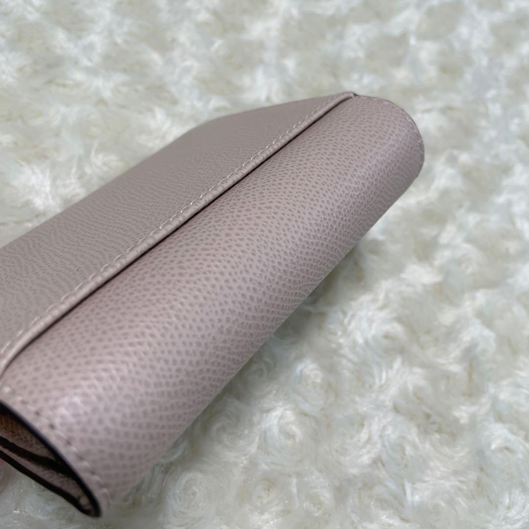 FURLAフルラ　レディース　二つ折り財布　ピンク