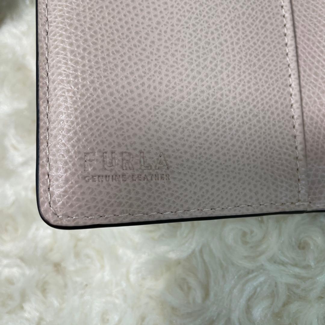 FURLAフルラ　レディース　二つ折り財布　ピンク