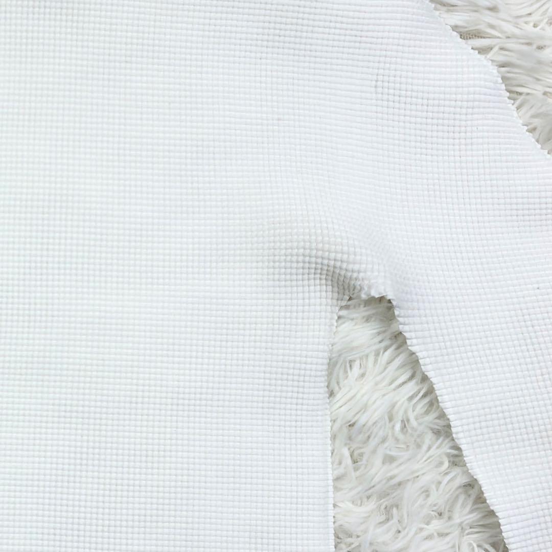 美品　イッセイミヤケMe　ハイネック　長袖プリーツカットソー　ホワイト　FREE