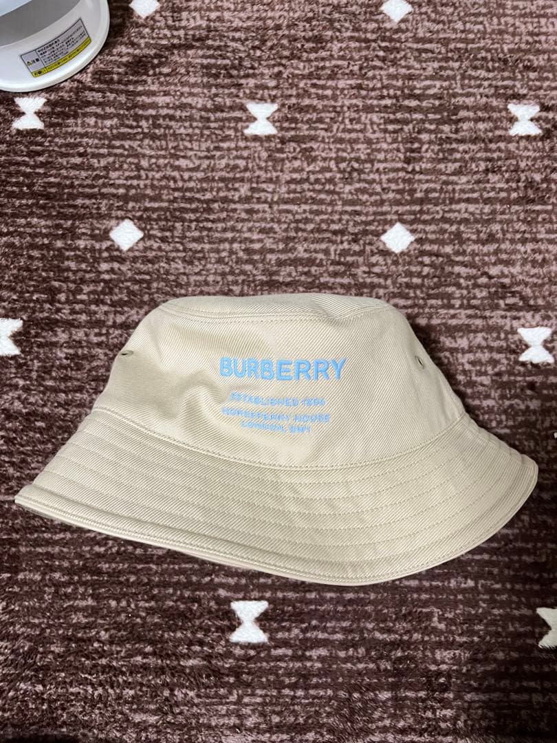 BURBERRY ベージュ バケットハット