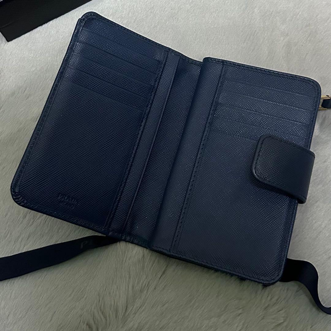 PRADA プラダ　折り財布　ラウンドファスナー　ブルー　ゴールロゴ