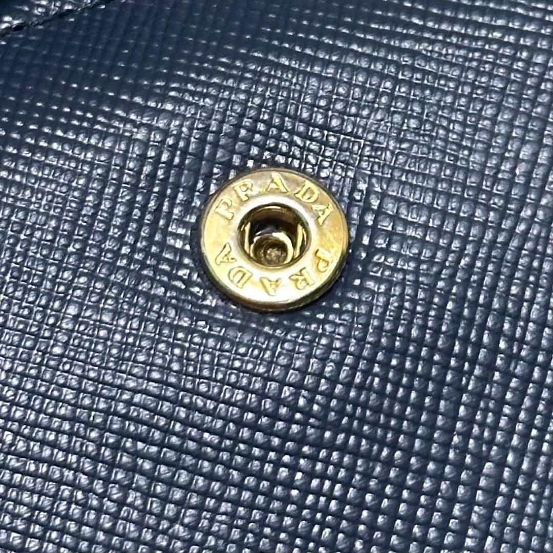 PRADA プラダ　折り財布　ラウンドファスナー　ブルー　ゴールロゴ