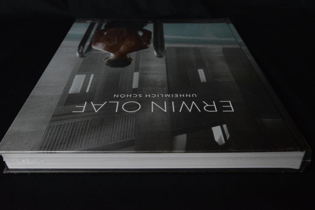 【Erwin Olaf:Unheimlch Schon】シュウリンク包装未開封品