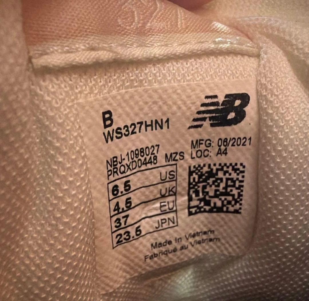 ニューバランス327 23.5㌢