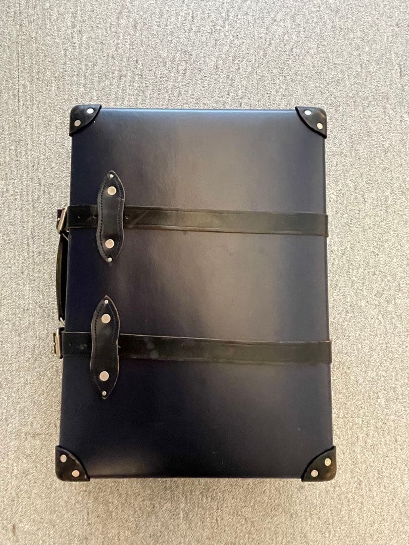 【車輪に難あり】グローブトロッター　スモールキャリーオン　ネイビーxブラック