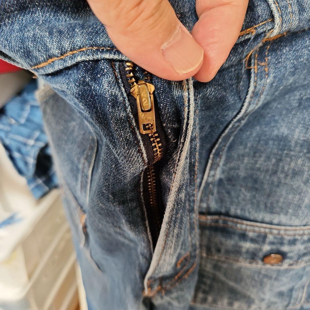 リーバイスブッシュデニムパンツ