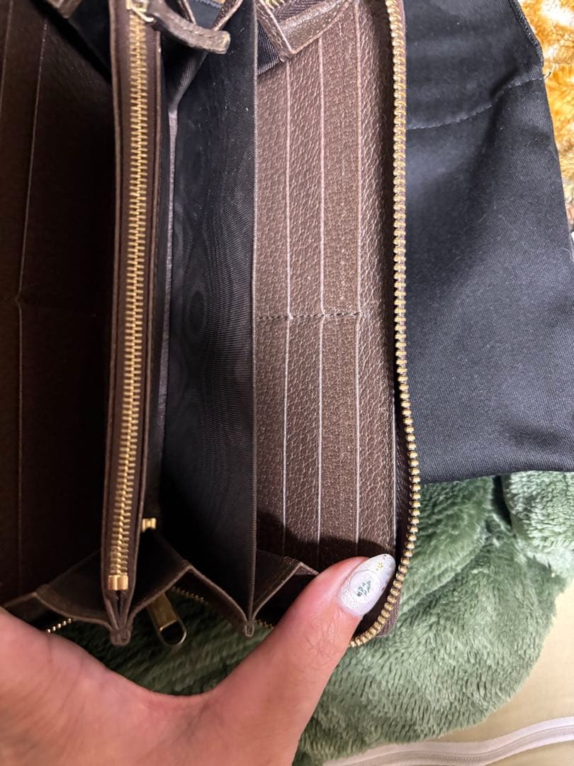 GUCCI グッチ 長財布 ばなにゃ 正規店にて購入