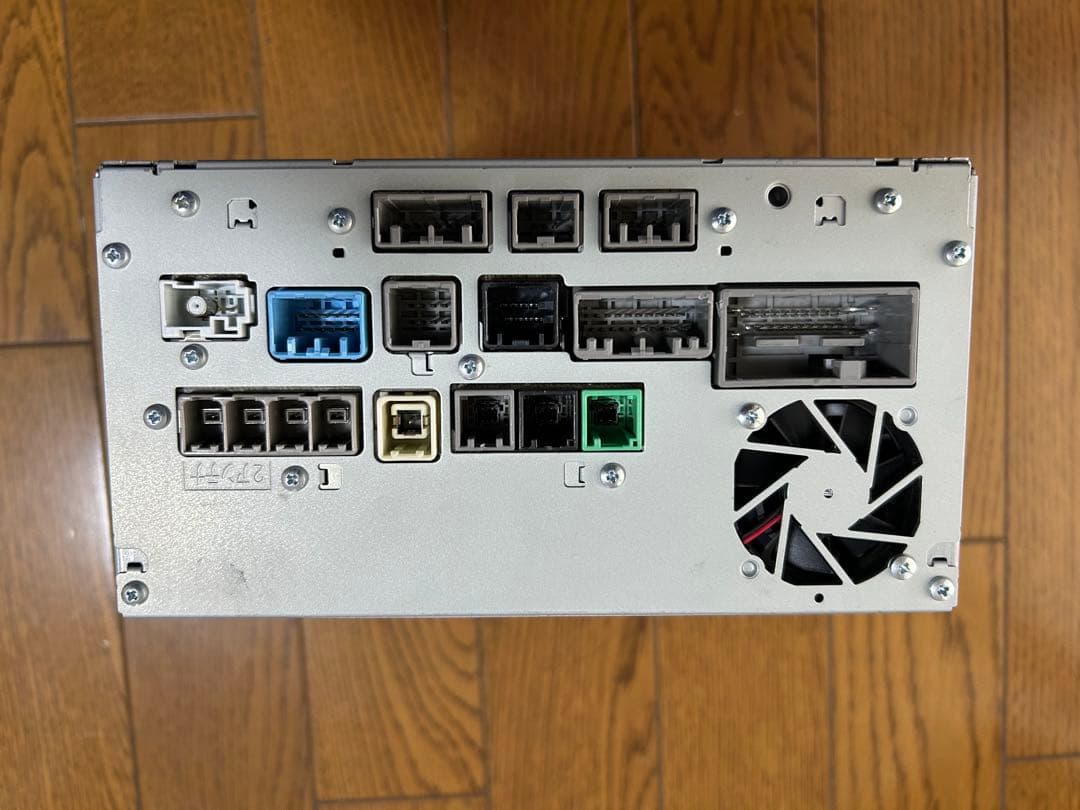 Gathers VXM-188VFi 1DINカーナビ 2018年製