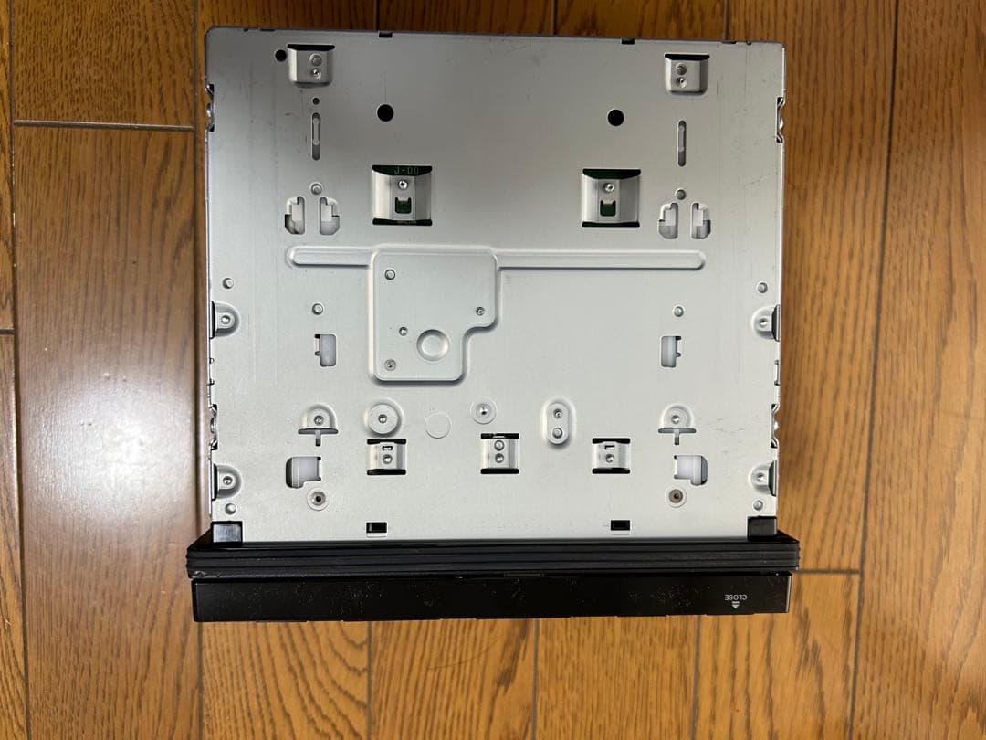 Gathers VXM-188VFi 1DINカーナビ 2018年製