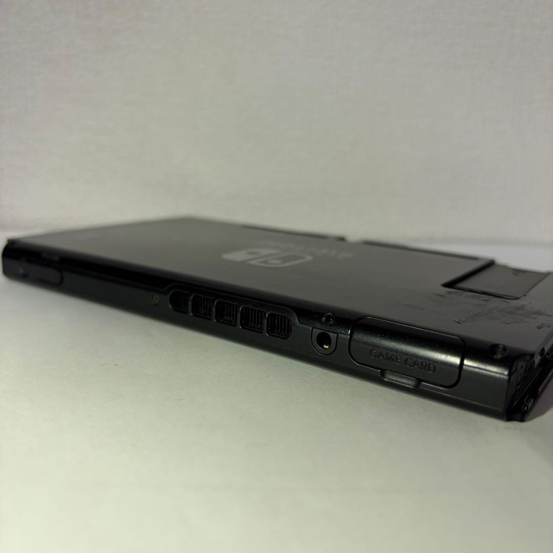 【完動品】Nintendo Switch 本体のみ2017 スタンド無し