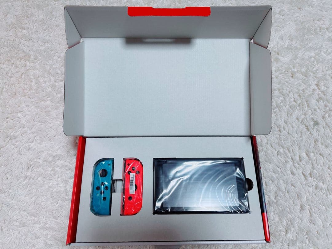 Nintendo Switch 本体　ネオンブルー　ネオンレッド