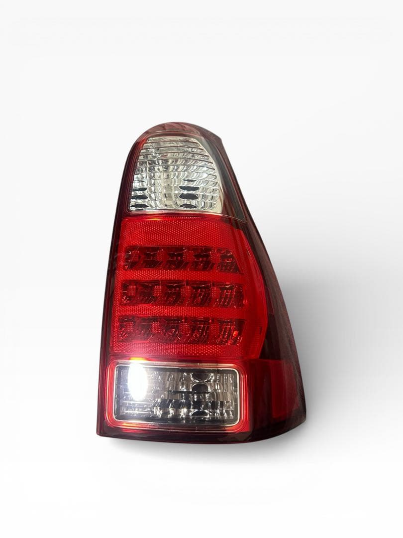 ハイラックスサーフ215後期テール 右　純正