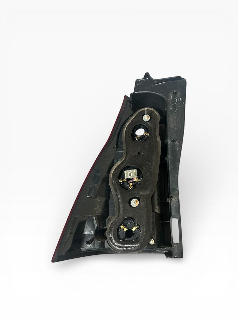 ハイラックスサーフ215後期テール 右　純正