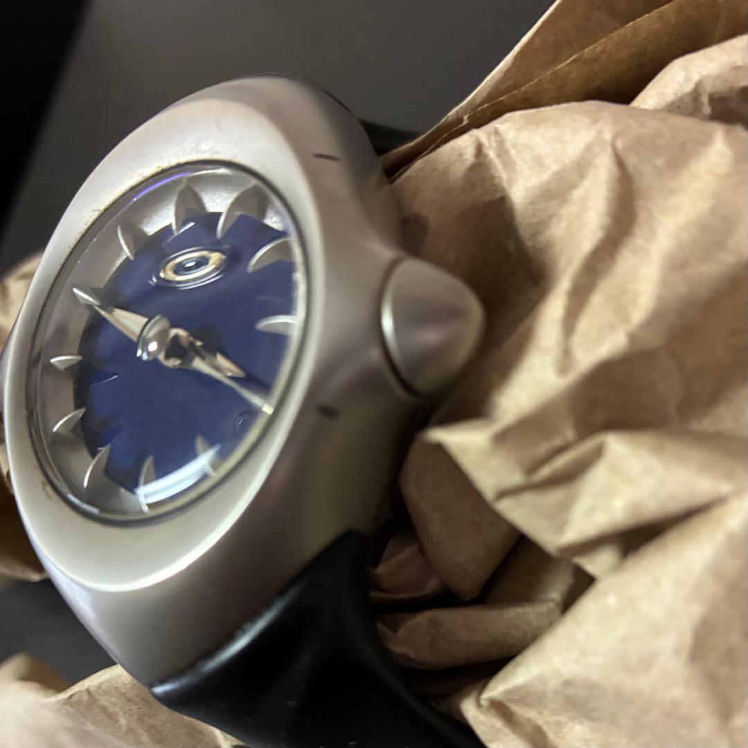 Oakley クラッシュ　ラバーベルト 時計 青