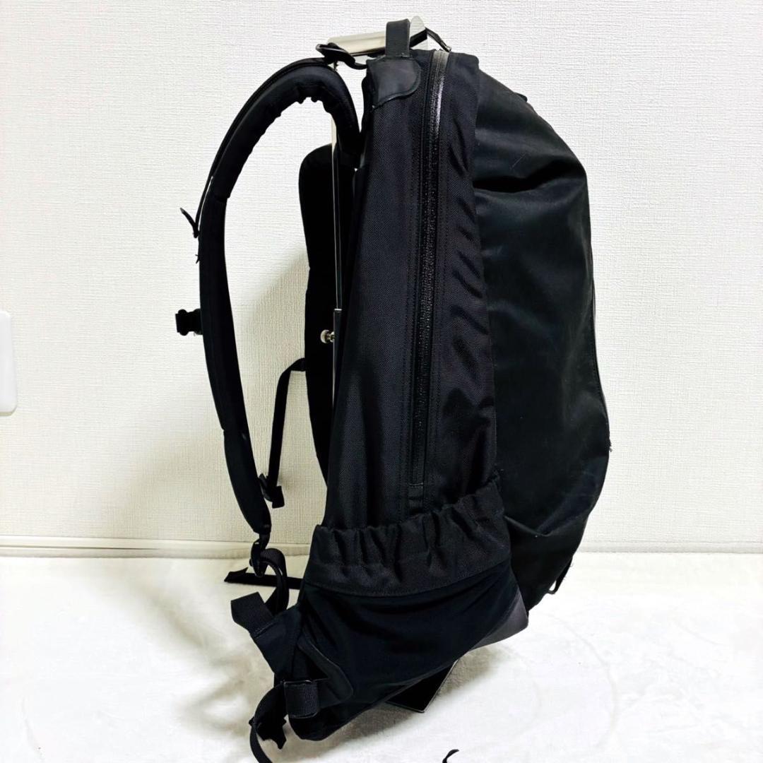 廃盤品 アークテリクス バックパック リュック アロー22 ステルブラック