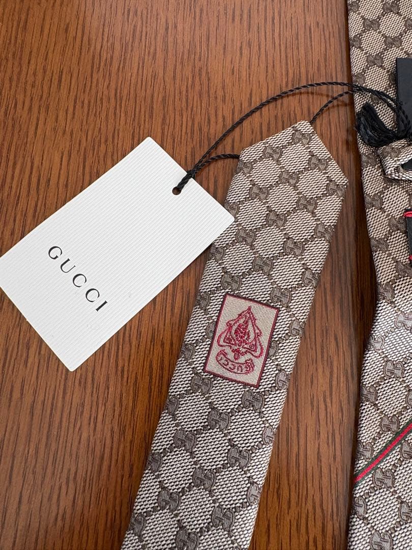 GUCCI 総柄ネクタイ 未使用品