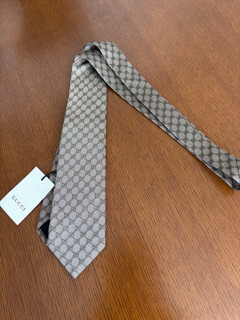 GUCCI 総柄ネクタイ 未使用品