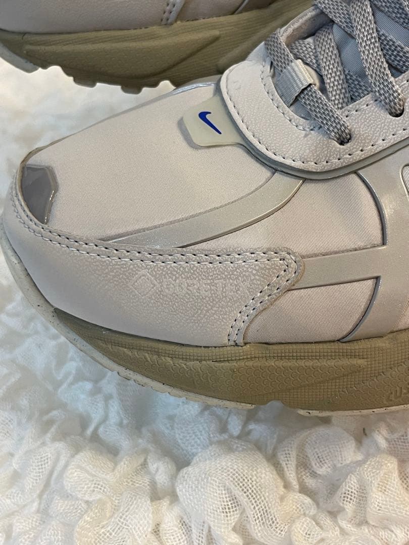 ✨美品✨24.5ナイキ ウィメンズ V2Kラン ゴアテックス　ライトボーン　防水