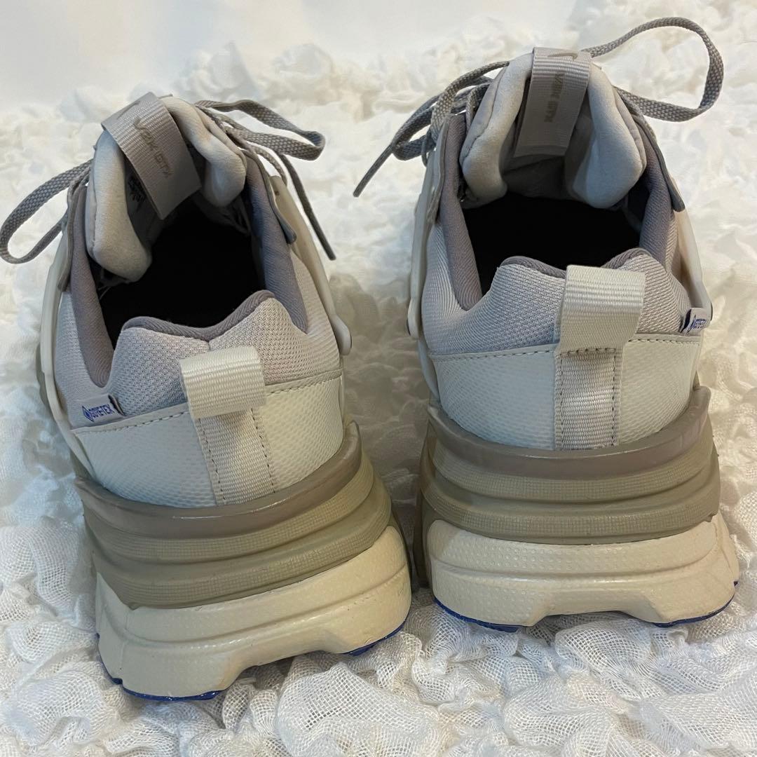 ✨美品✨24.5ナイキ ウィメンズ V2Kラン ゴアテックス　ライトボーン　防水