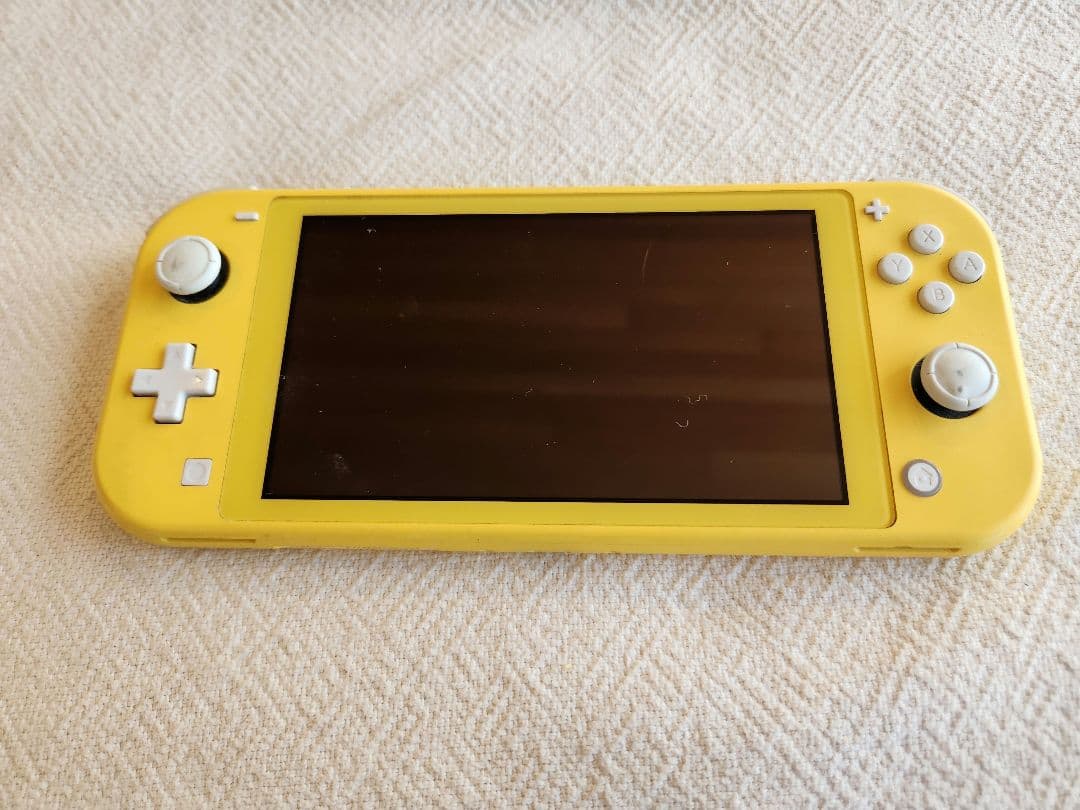 Nintendo Switch Lite 黄色