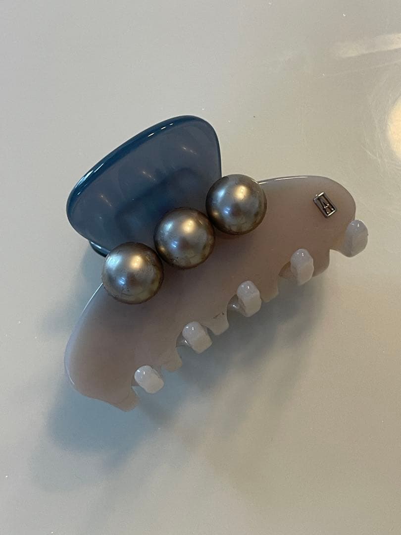 ALEXANDRE DE PARIS パール付きヘアクリップ S
