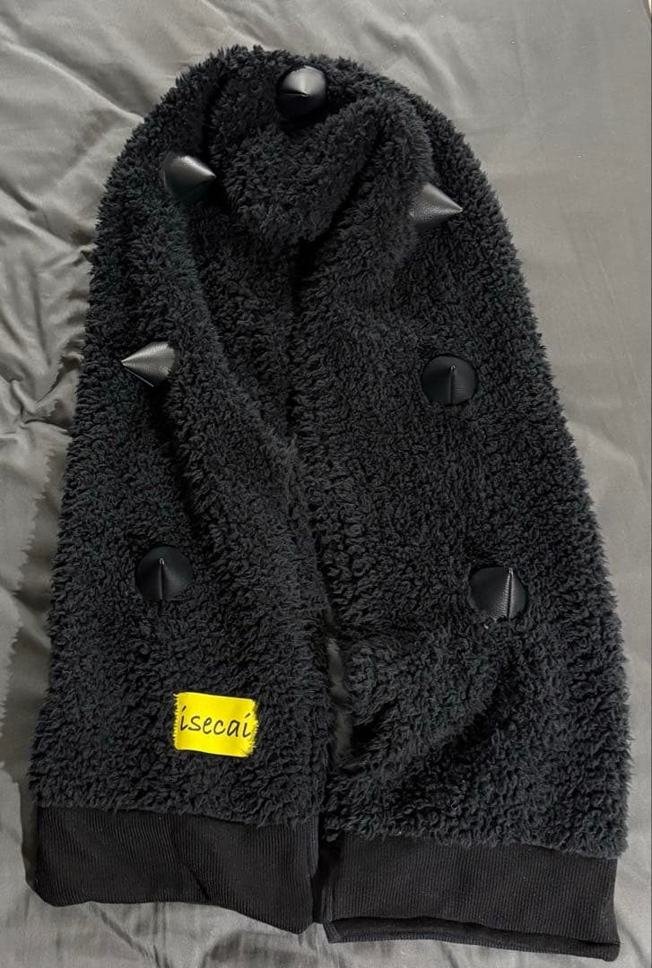 isecai　棘マフラー　フードなし　BLACK