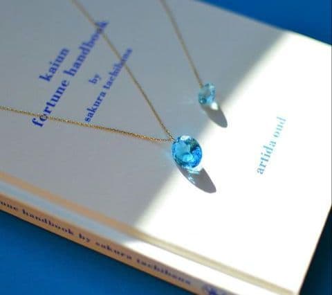 ARTIDA OUD eden K10YG オーバルスイスブルートパーズチャーム